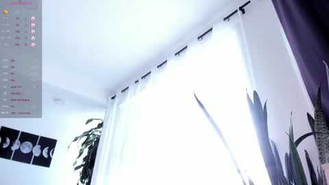 Snapshot of hotay_ chatting on November 2025 01:56:02 PM Andrew xdres08 online show from November 2025 01:56:02 PM