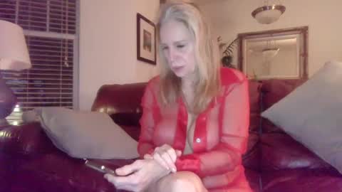 hotblondemilf1962 online show from January 2025 04:38:01 AM
