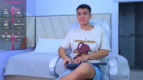 hotboy21_ online show from September 2025 03:31:01 AM