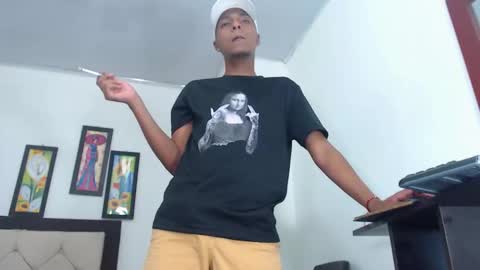 Snapshot of hotboyluxe chatting on February 2026 03:00:02 AM hotboyluxe online show from February 2026 03:00:02 AM