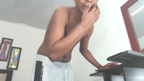 Snapshot of hotboyluxe chatting on February 2026 03:43:01 AM hotboyluxe online show from February 2026 03:43:01 AM