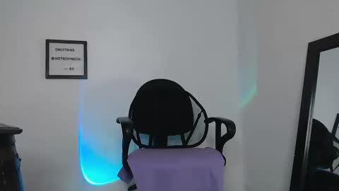 Alex Neon online show from January 2025 09:05:02 PM