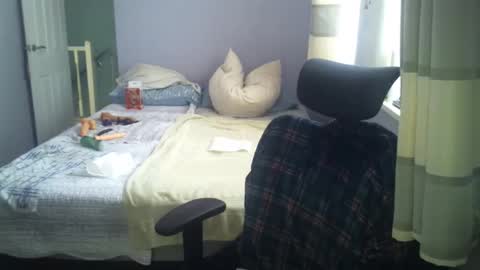 hotboyron online show from May 2026 09:06:01 AM