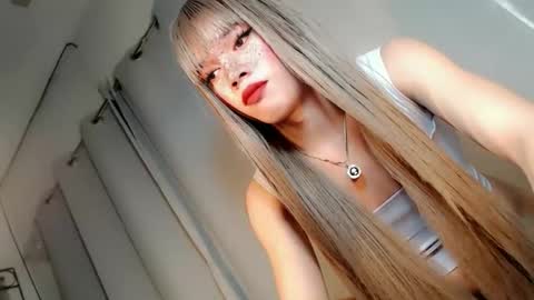 hotchescacummer online show from December 2025 07:10:01 PM