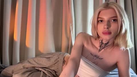 hotchubently online show from September 2025 01:55:02 PM