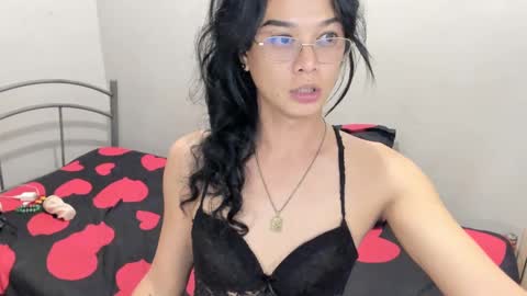 Christina online show from February 2025 04:42:02 PM