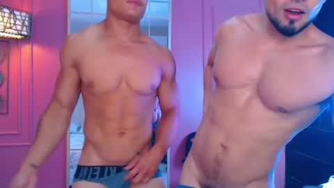 Snapshot of hotcrew_ chatting on June 2026 07:57:01 PM Hussain aaron and Ekko online show from June 2026 07:57:01 PM
