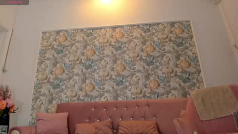 hotfallingdevil online show from October 2025 12:02:01 PM