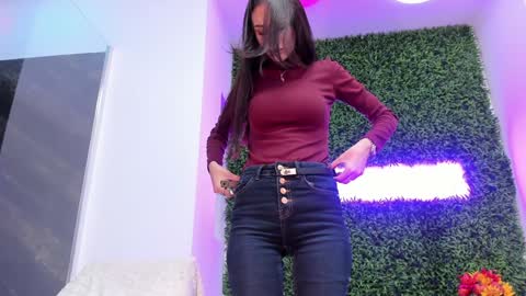 hotfallingdevil online show from November 2025 06:24:01 AM