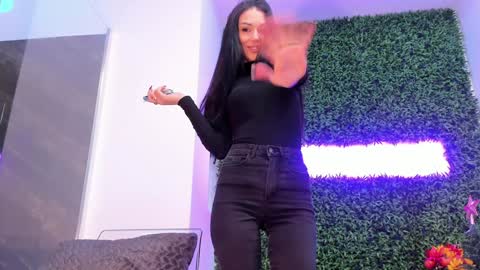 hotfallingdevil online show from December 2025 05:49:02 AM