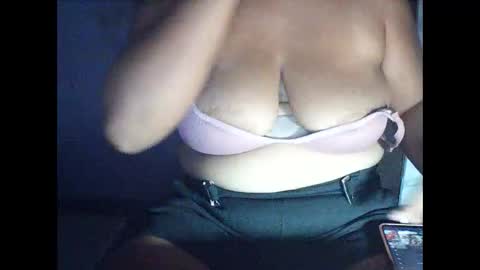 hotflowerclit online show from April 2026 01:54:02 PM