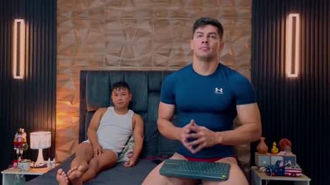 felipe  marcello online show from November 2025 02:45:02 PM