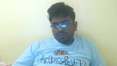 hotgluteus4321 online show from April 2026 07:03:02 AM