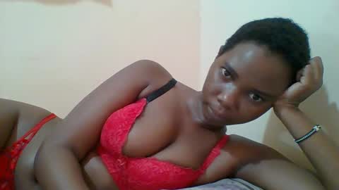 Queen online show from February 2025 05:25:01 AM