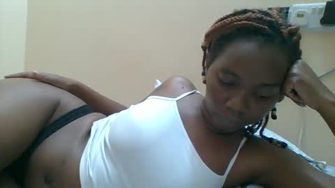 Queen online show from November 2025 07:36:02 PM