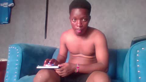 hotguyy001 online show from March 2025 09:55:01 AM