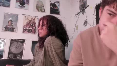 Sam and Nico online show from November 2025 04:00:01 AM