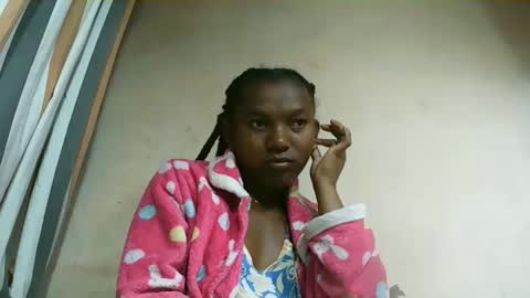 veronique online show from October 2025 08:09:02 AM