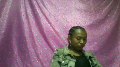 veronique online show from November 2025 02:12:02 AM