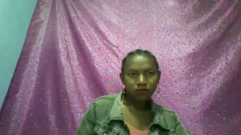 veronique online show from November 2025 03:38:02 AM