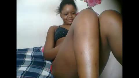 LOYCE online show from September 2025 05:15:02 PM