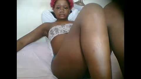 LOYCE online show from October 2025 06:33:01 AM