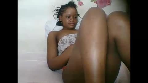 LOYCE online show from October 2025 08:07:01 PM