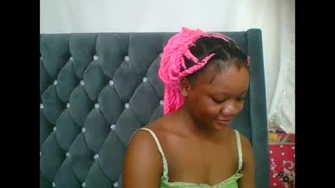 LOYCE online show from December 2025 08:02:01 PM