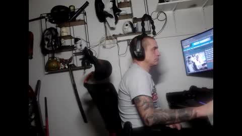 Snapshot of hotkinkytat chatting on January 2025 02:37:01 AM hotkinkytat online show from January 2025 02:37:01 AM