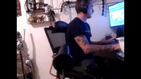 Snapshot of hotkinkytat chatting on March 2025 07:18:01 PM hotkinkytat online show from March 2025 07:18:01 PM