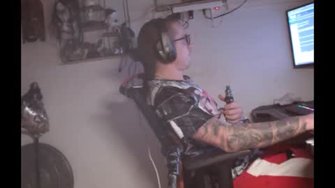 Snapshot of hotkinkytat chatting on January 2026 05:18:01 PM hotkinkytat online show from January 2026 05:18:01 PM