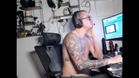 Snapshot of hotkinkytat chatting on February 2026 01:54:02 AM hotkinkytat online show from February 2026 01:54:02 AM