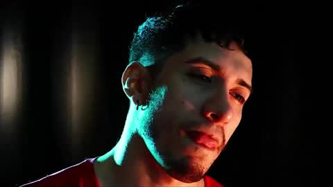 Hotlatinking online show from September 2025 07:58:01 PM