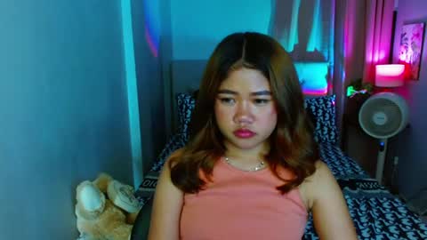 Layla online show from February 2025 01:30:01 PM