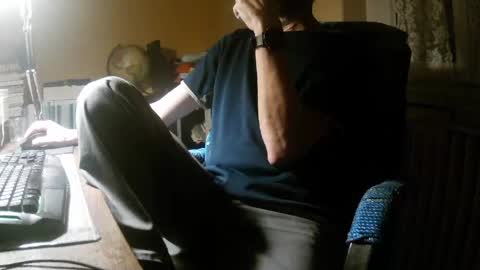 Snapshot of hotleopold chatting on May 2026 08:58:01 PM hotleopold online show from May 2026 08:58:01 PM