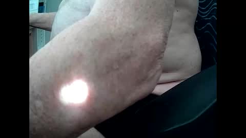 Snapshot of hotmassage50 chatting on March 2025 01:57:02 PM hotmassage50 online show from March 2025 01:57:02 PM