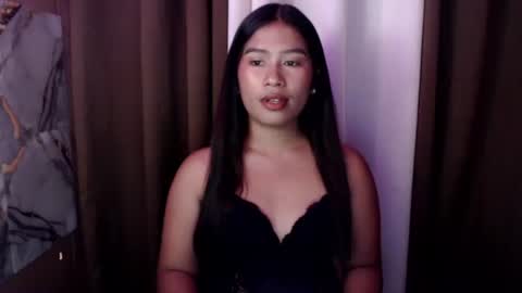 Snapshot of hotmorena_finger chatting on April 2026 05:33:02 AM Analiza online show from April 2026 05:33:02 AM