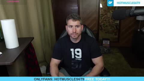 hotmuscles6t9 online show from February 2026 12:43:02 AM