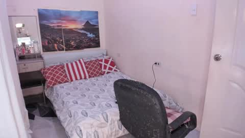 Madi online show from December 2024 03:44:02 PM