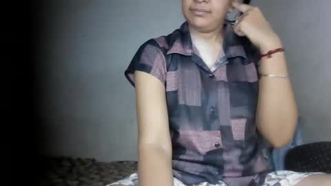 Snapshot of hotnsweetindian chatting on May 2026 05:47:01 AM lola online show from May 2026 05:47:01 AM