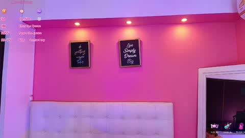 Sussy Bloom  online show from January 2025 12:39:02 PM