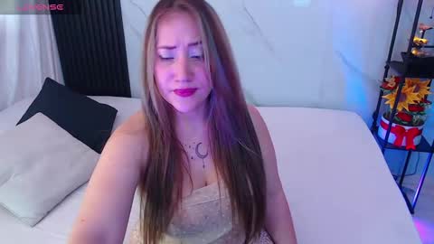 Sussy Bloom  online show from October 2025 06:52:02 PM