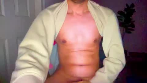 Snapshot of hotsexythighs chatting on October 2025 07:03:01 PM Jack online show from October 2025 07:03:01 PM