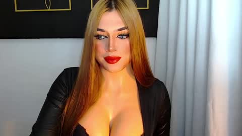 STELLA online show from December 2024 09:35:01 PM