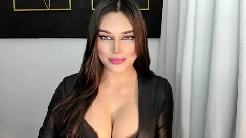 STELLA online show from September 2025 09:44:01 AM