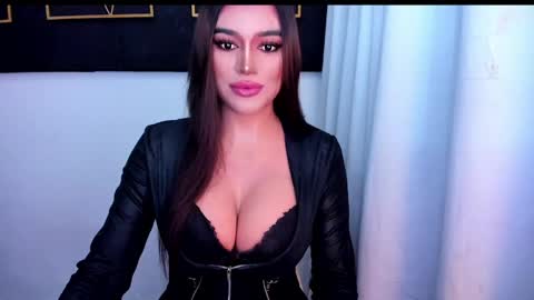 Snapshot of hotstellacumxxx chatting on May 2026 09:20:01 PM STELLA online show from May 2026 09:20:01 PM