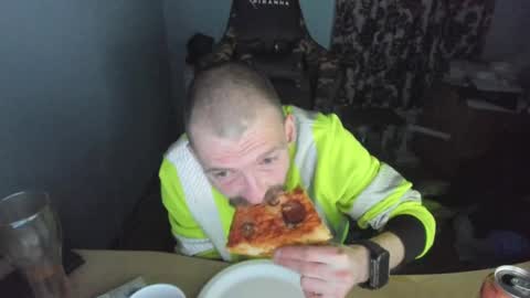 Snapshot of hotsummer1996 chatting on March 2025 06:22:01 PM hot online show from March 2025 06:22:01 PM