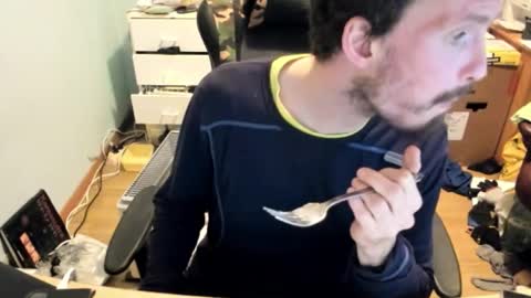 Snapshot of hotsummer1996 chatting on November 2025 03:58:01 PM hot online show from November 2025 03:58:01 PM