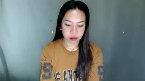 jelaigrande  online show from April 2026 10:56:02 PM