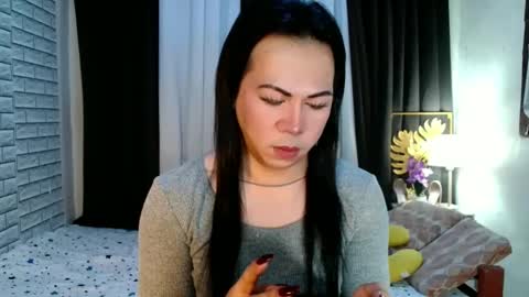 Alex Summer online show from December 2025 08:05:01 PM